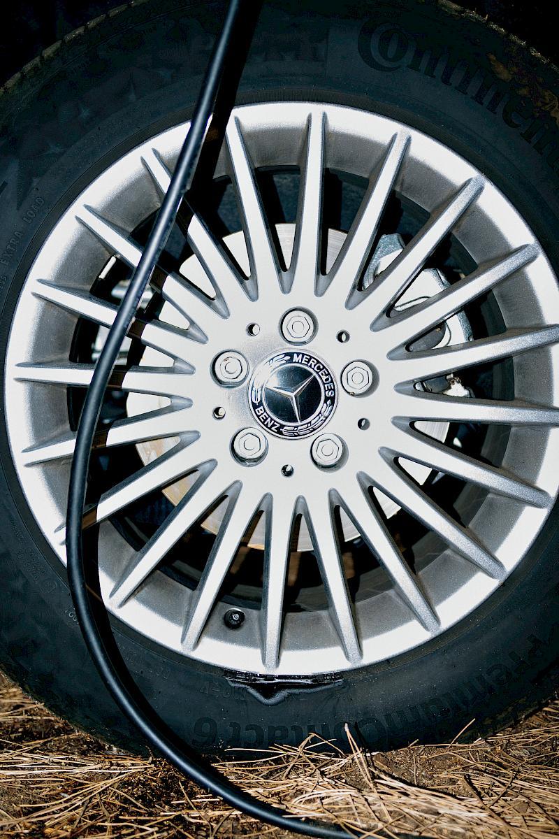 Close-up of Mercedes Marco Polo's wheel rim