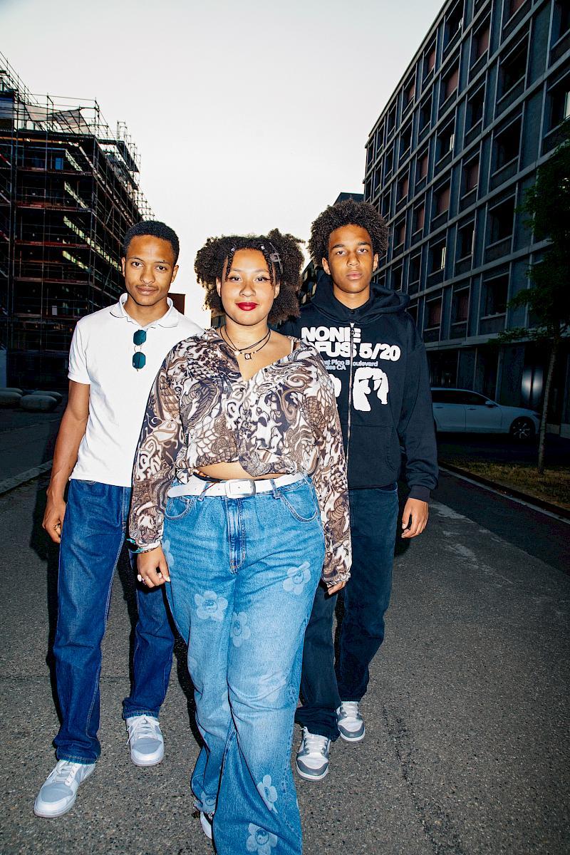 Yannis, Lea und Badara